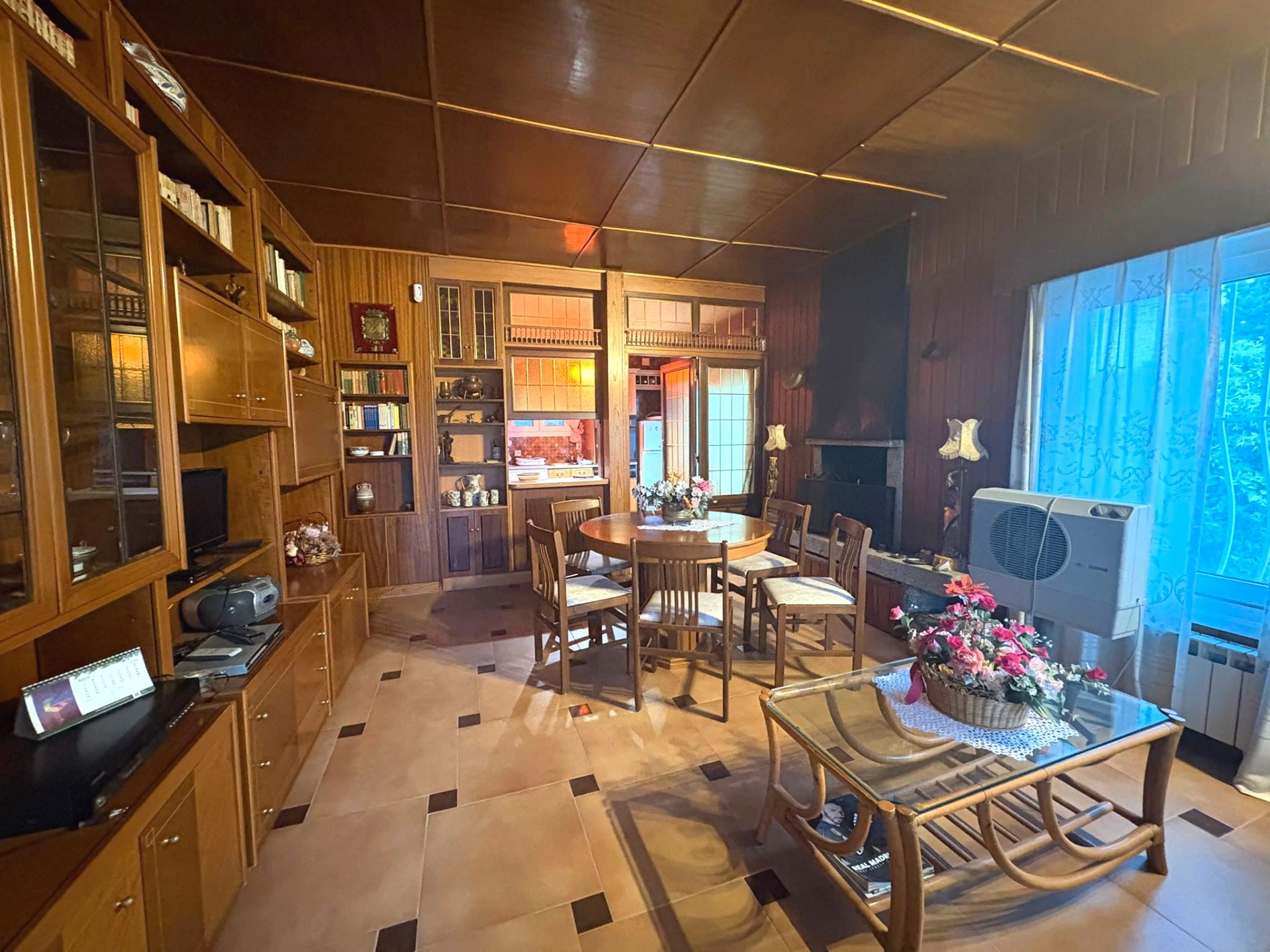 Dining room of House or chalet for sale in Casarrubios del Monte  with Heating, Private garden and Storage room