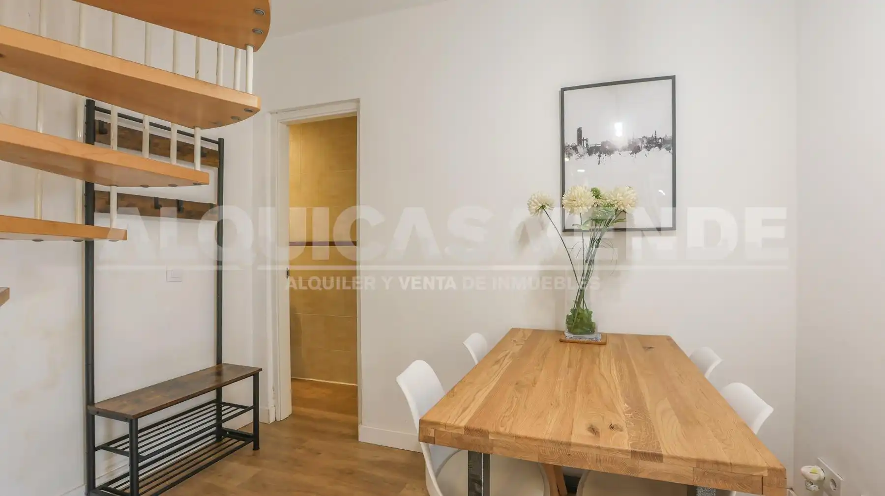 Habitación de Dúplex en venta en Sevilla con Aire acondicionado y Amueblado