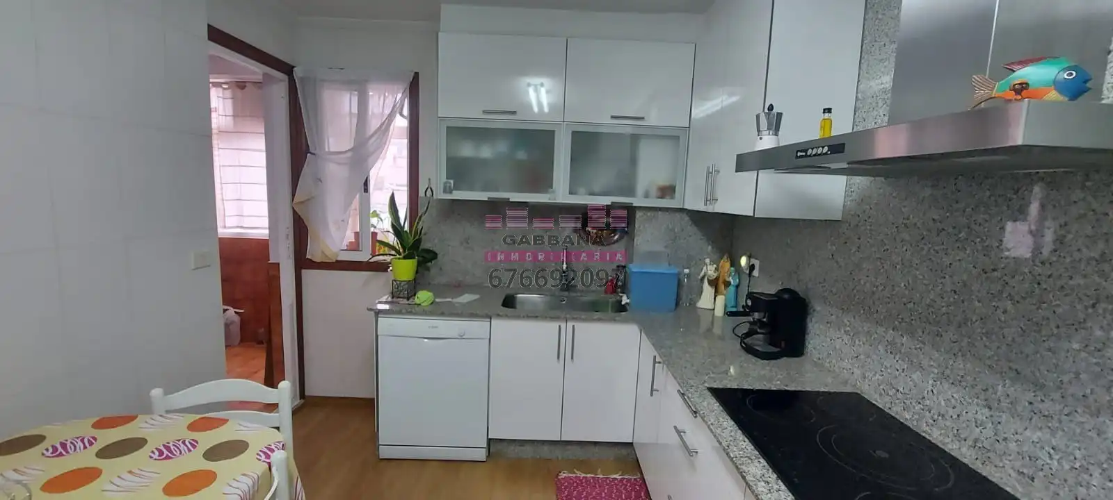 Flat for rent in Rúa Travesía de Vigo, Travesía de Vigo - San Xoán