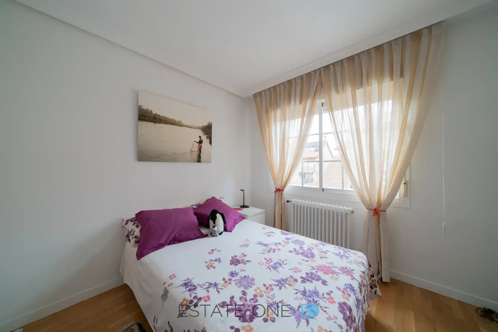 Habitación de Casa adosada en venta en Madrid con Aire acondicionado, Calefacción y Jardín privado