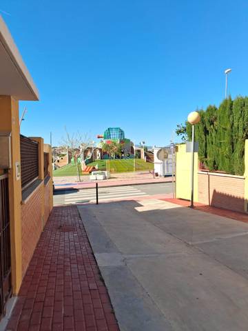 Casa-chalet en Alquiler en San Miguel