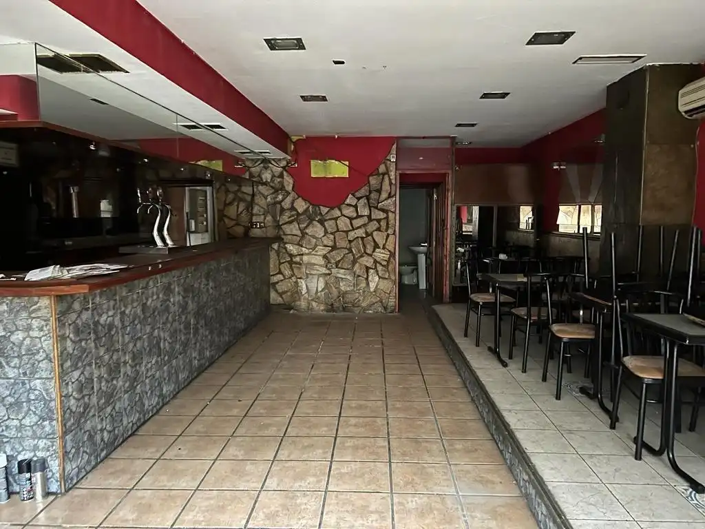 Local comercial en alquiler en Centro Urbano - Hirigunea, imagen 2