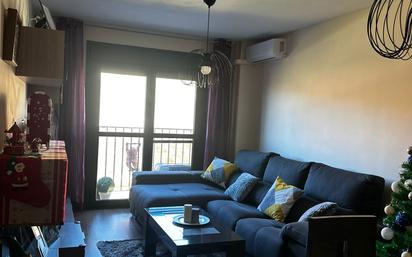 Living room of Flat for sale in Segovia Capital  with Air Conditioner, Terrace and Balcony