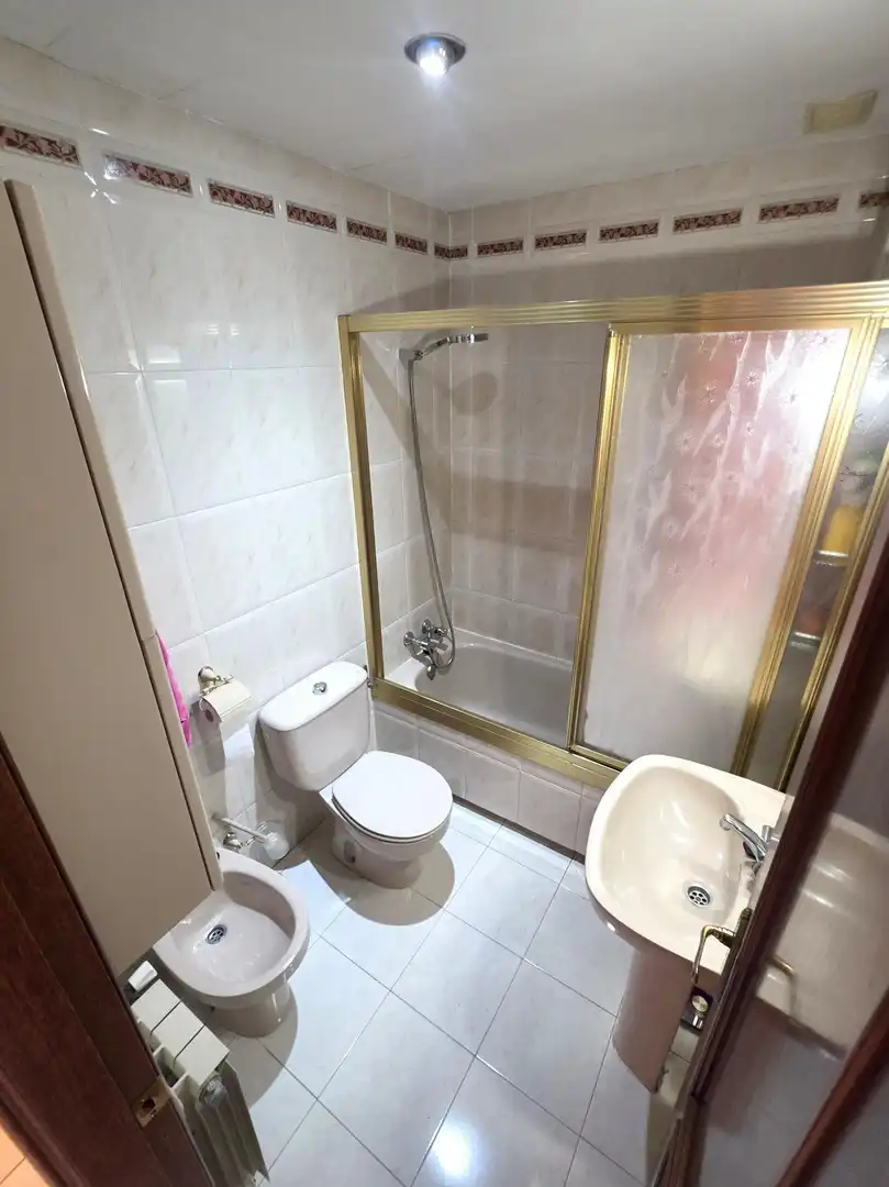 Bathroom of Detached homes for sale in Valdemoro  with Air Conditioner, Heating and Terrace