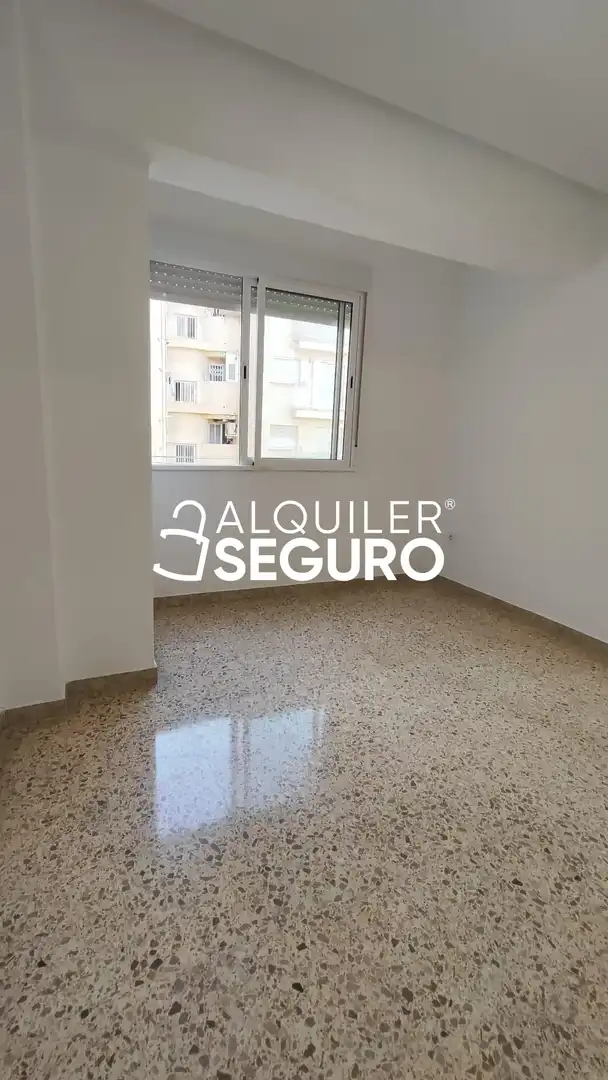Wohnung zur Miete in Río Escalona , Penya - Roja - Avda. Francia