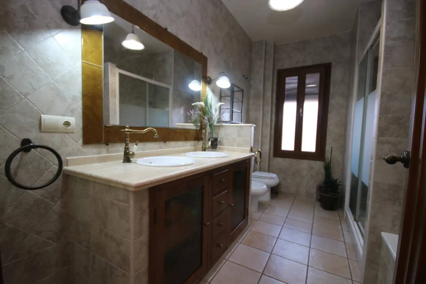Bathroom of Houses for sale in Lepe  with Air Conditioner, Heating and Private garden