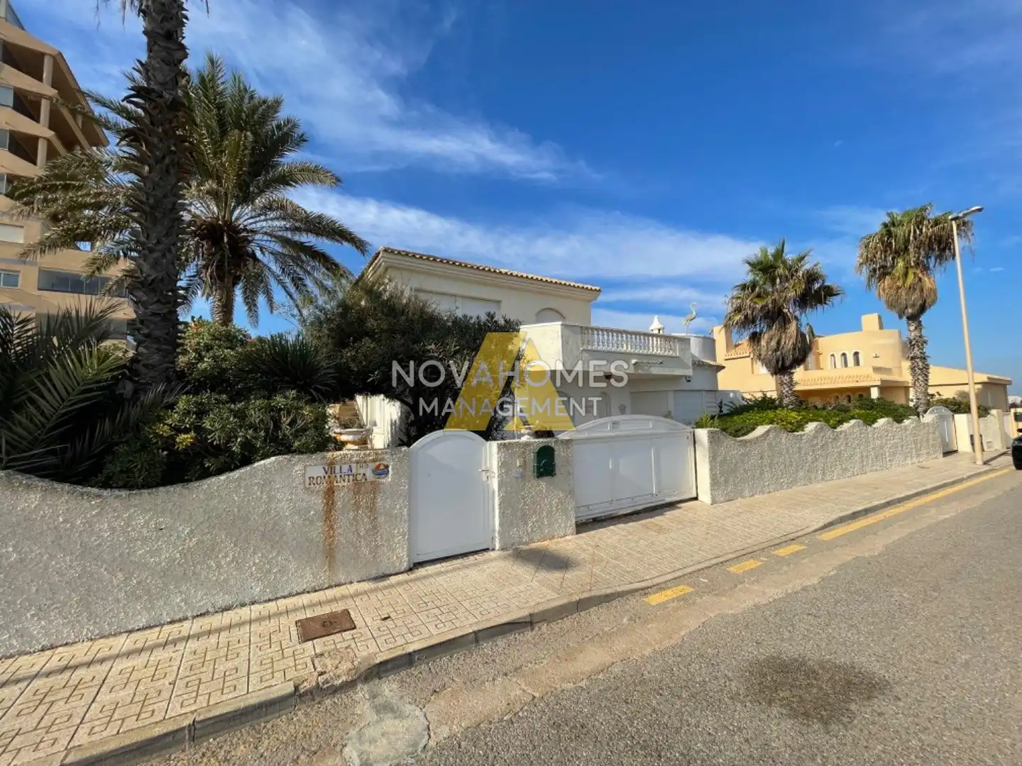 Exterior view of Houses for sale in La Manga del Mar Menor  with Terrace, Storage room and Swimming Pool