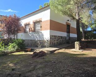 Vista exterior de Casa o xalet en venda en Badajoz Capital amb Calefacció i Jardí privat