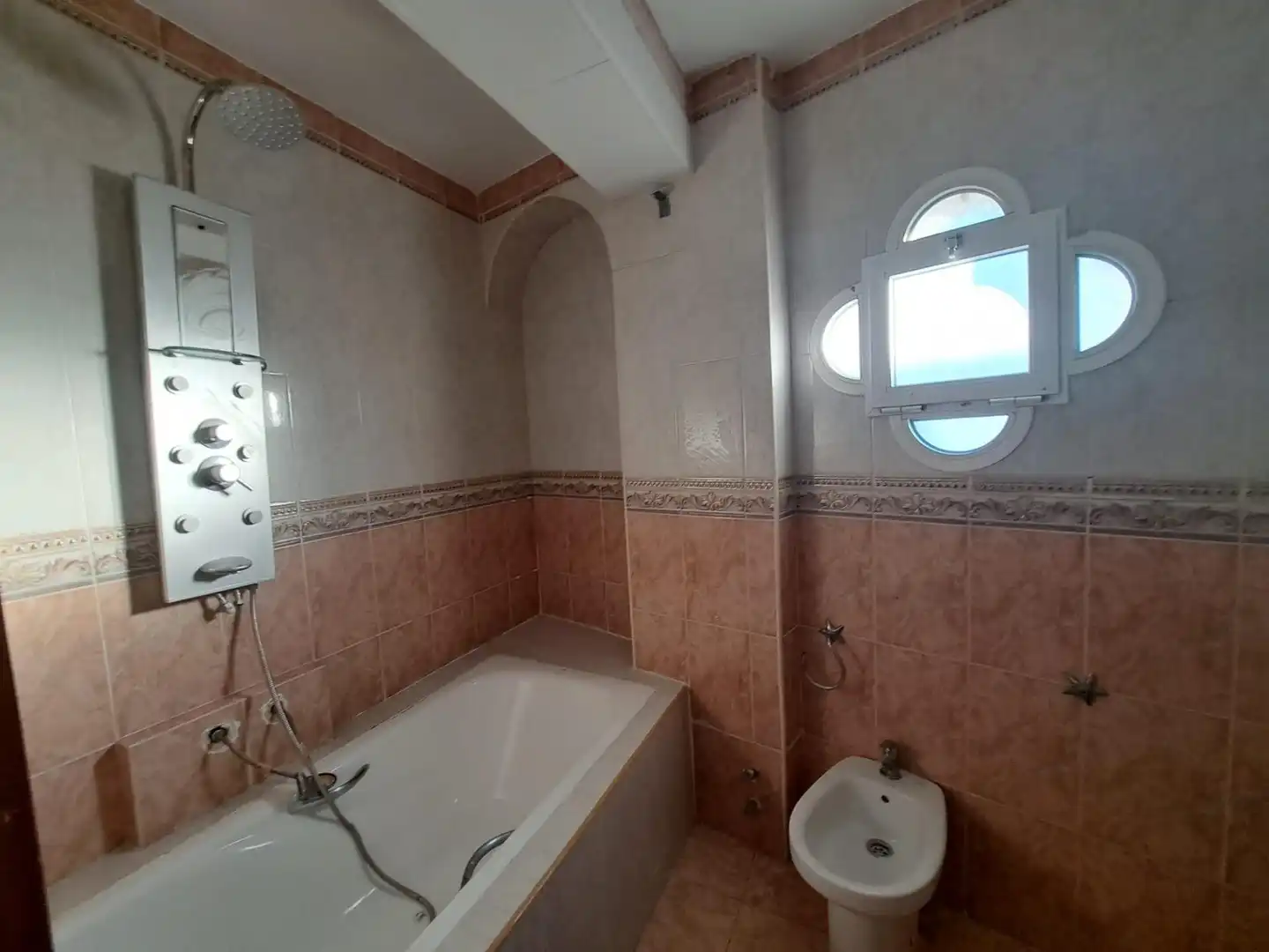 Baño de Piso en venta en Algeciras