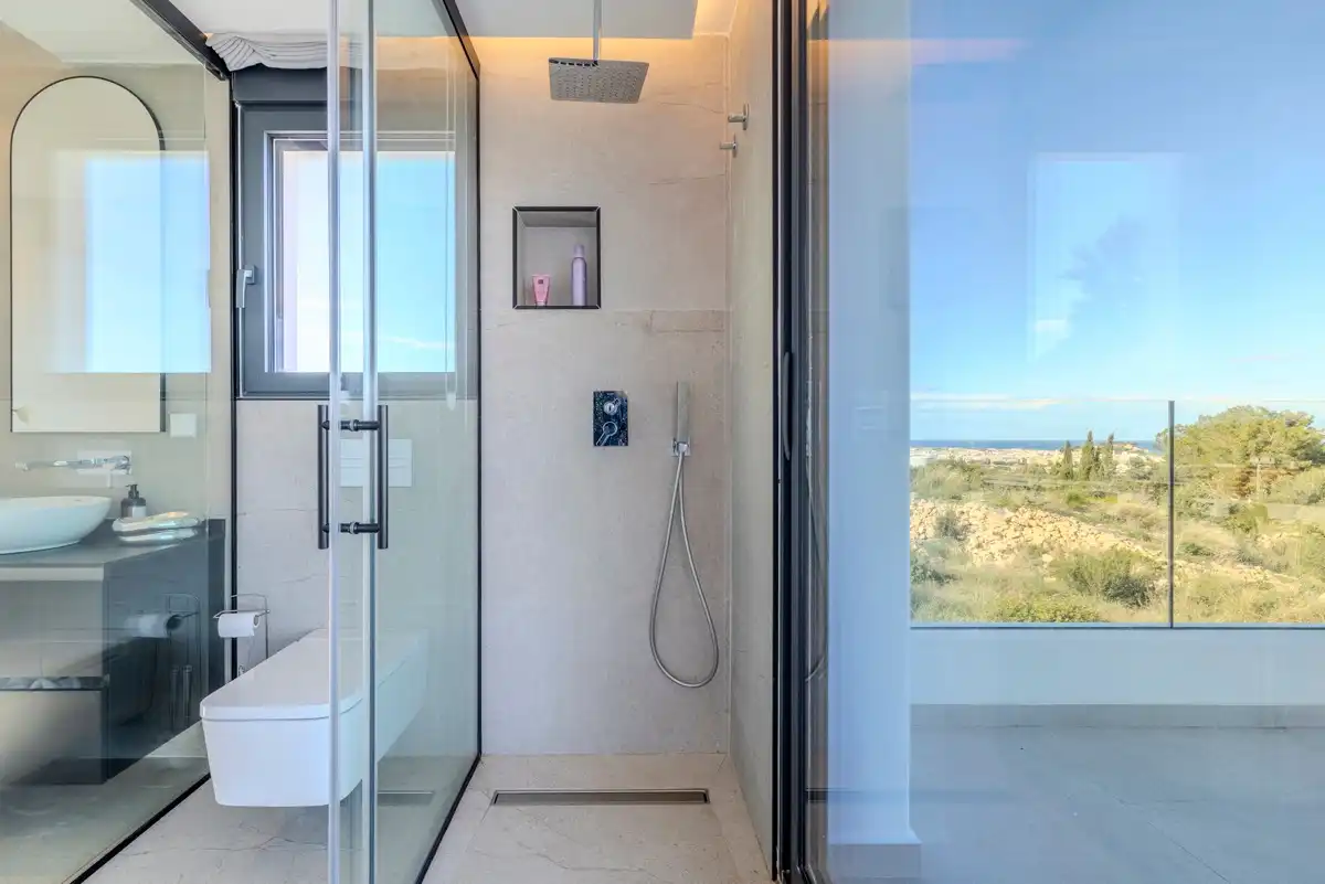 Bathroom of Houses for sale in Dénia  with Air Conditioner, Heating and Private garden