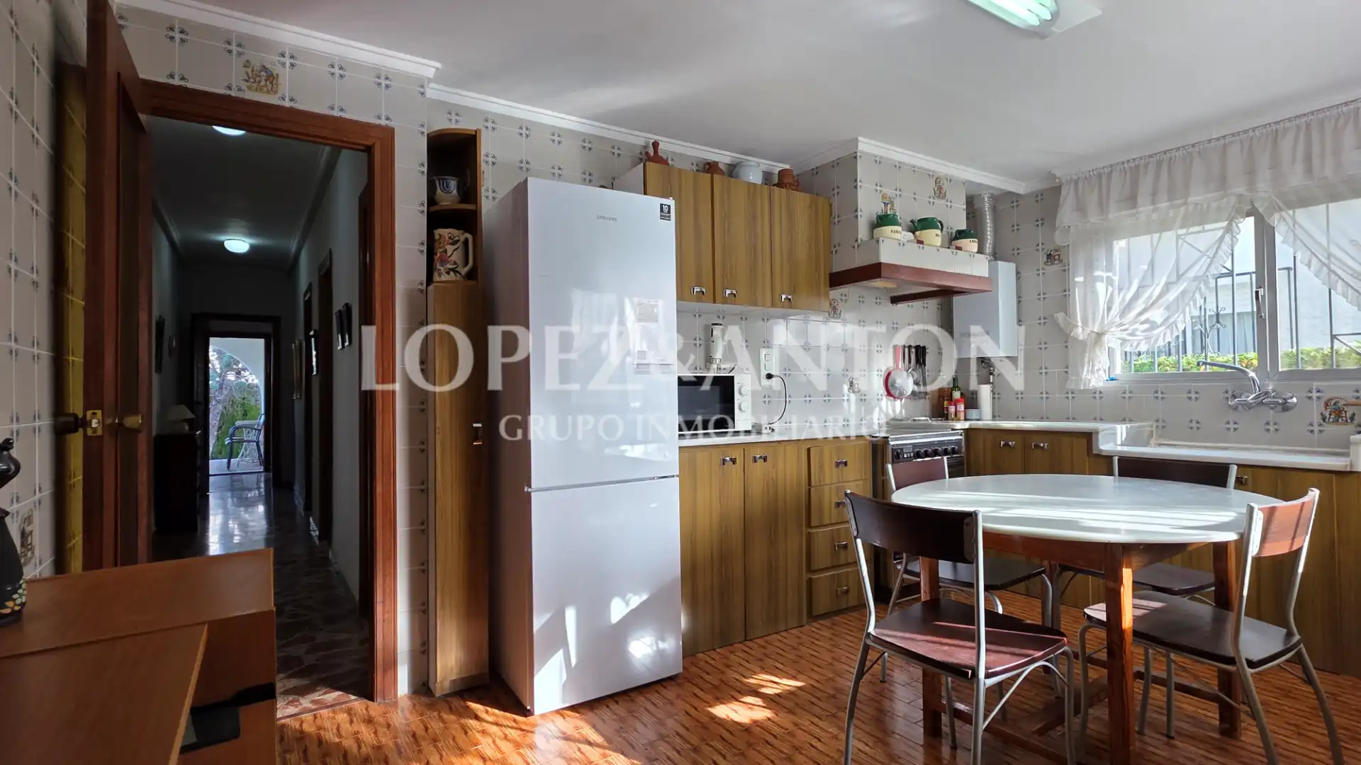 Kitchen of Houses for sale in L'Eliana  with Air Conditioner, Private garden and Terrace