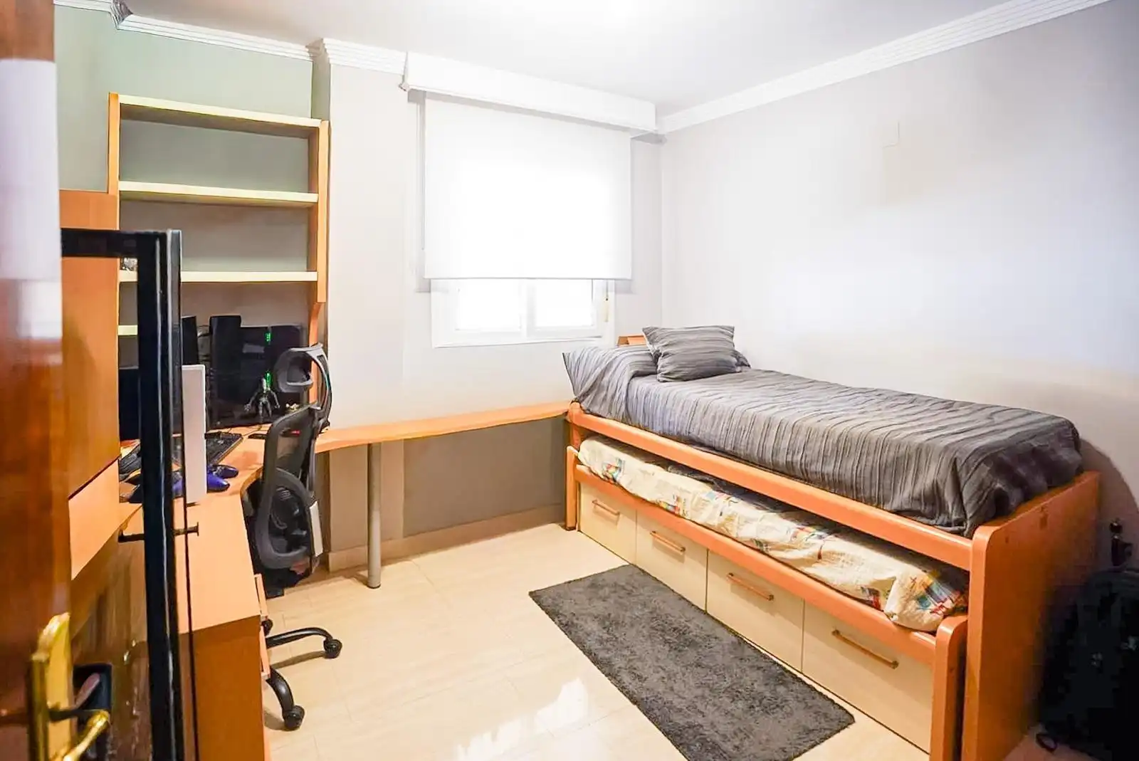 Bedroom of Flat for sale in Málaga  with Air Conditioner, Heating and Private garden