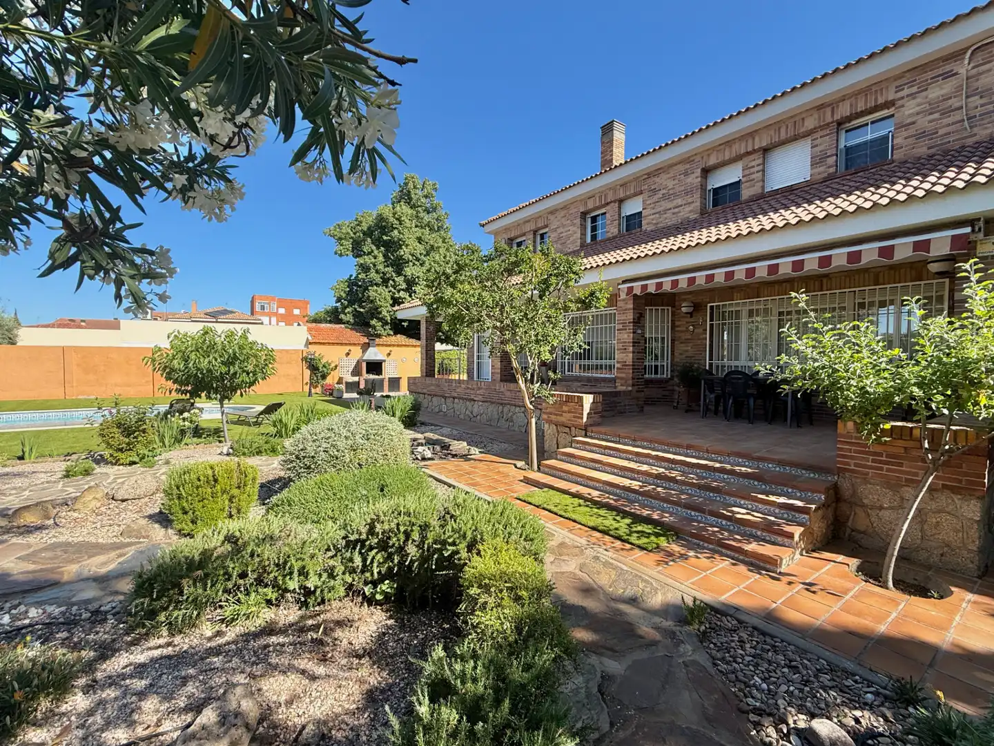 Garden of Houses for sale in Griñón  with Air Conditioner, Heating and Private garden