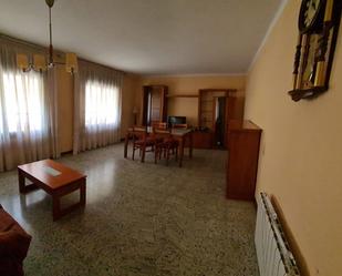 Sala d'estar de Pis en venda en Santa Coloma de Gramenet