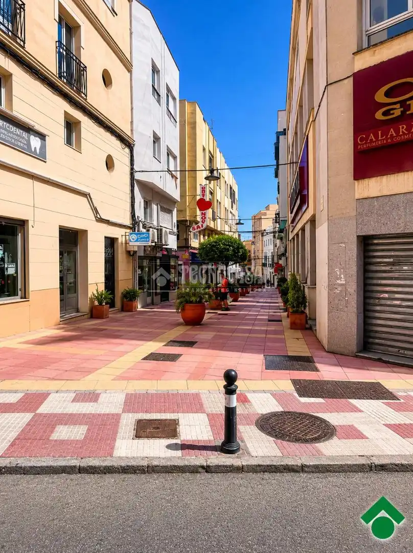 Vista exterior de Residencial en venta en Algeciras