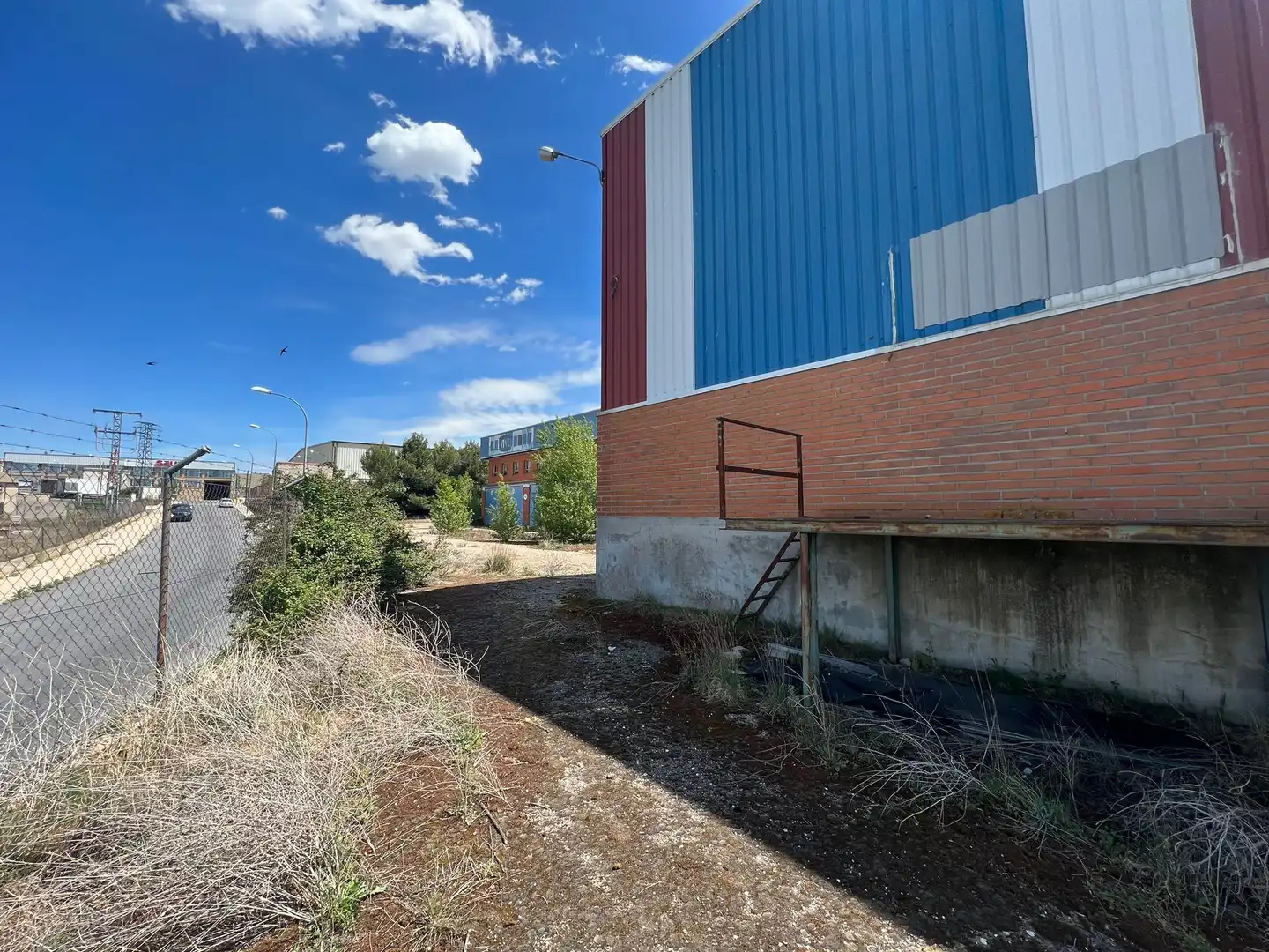 Nau industrial en venda a Hervencias Altas - El Pinar, imagen 2