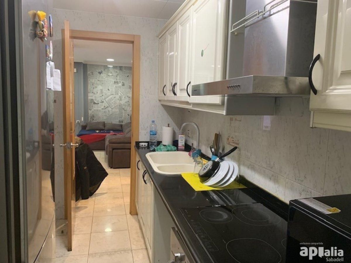 Cuina de Pis en venda en Sabadell amb Calefacció i Terrassa