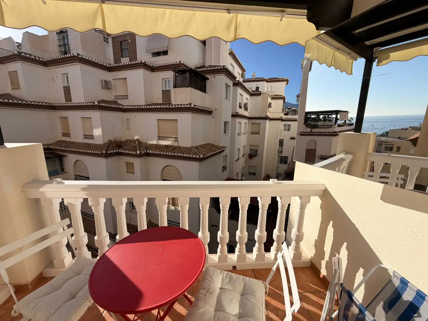 Flat for rent in Calle Alhambra, 19, La Herradura centro
