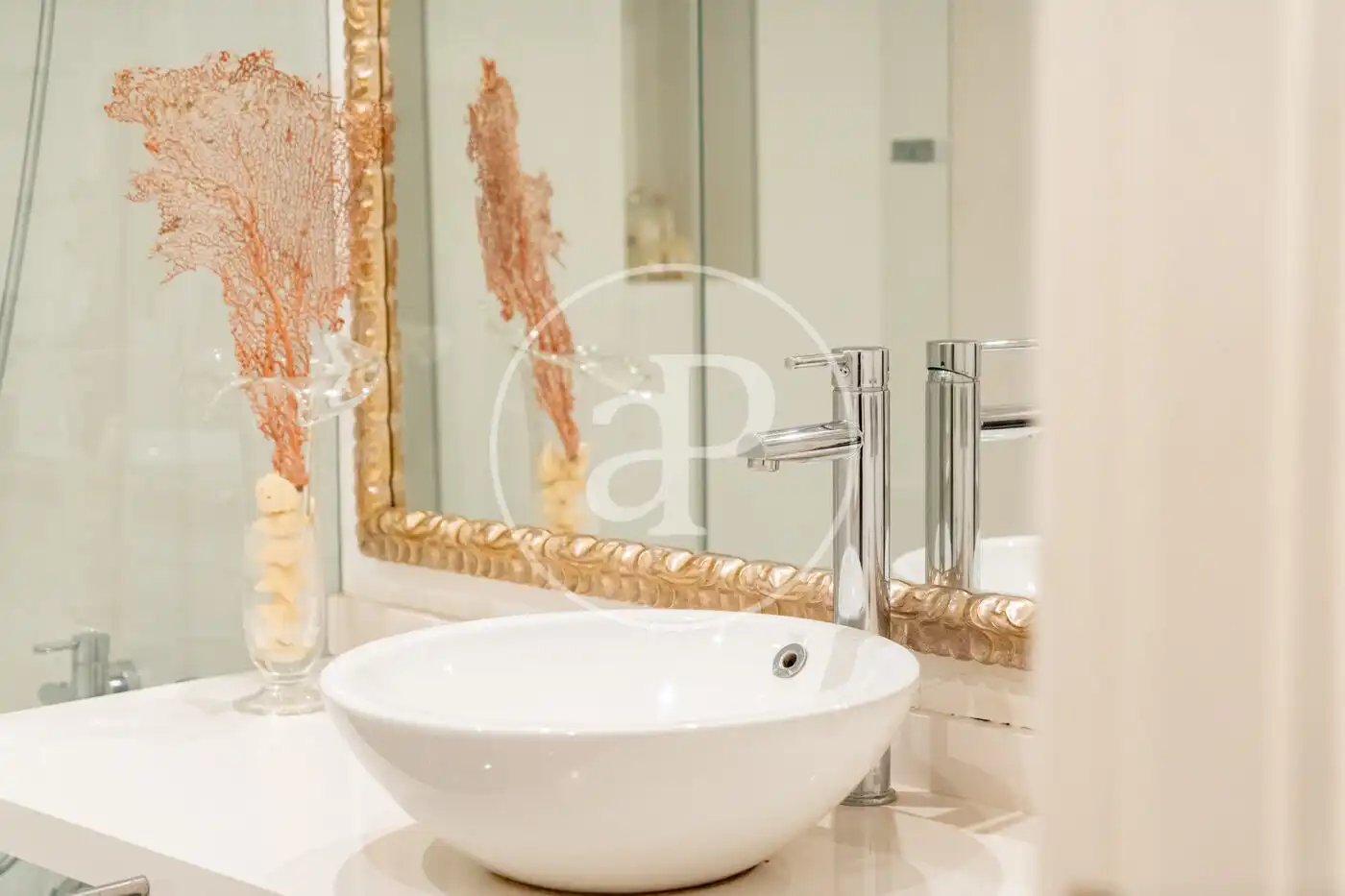 Badezimmer von Wohnung zum Verkauf in  Palma de Mallorca mit Klimaanlage, Heizung und Balkon