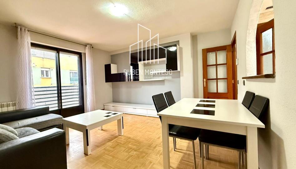 Foto 1 de Piso en venta en Alfareros, 33, Pizarrales, Salamanca