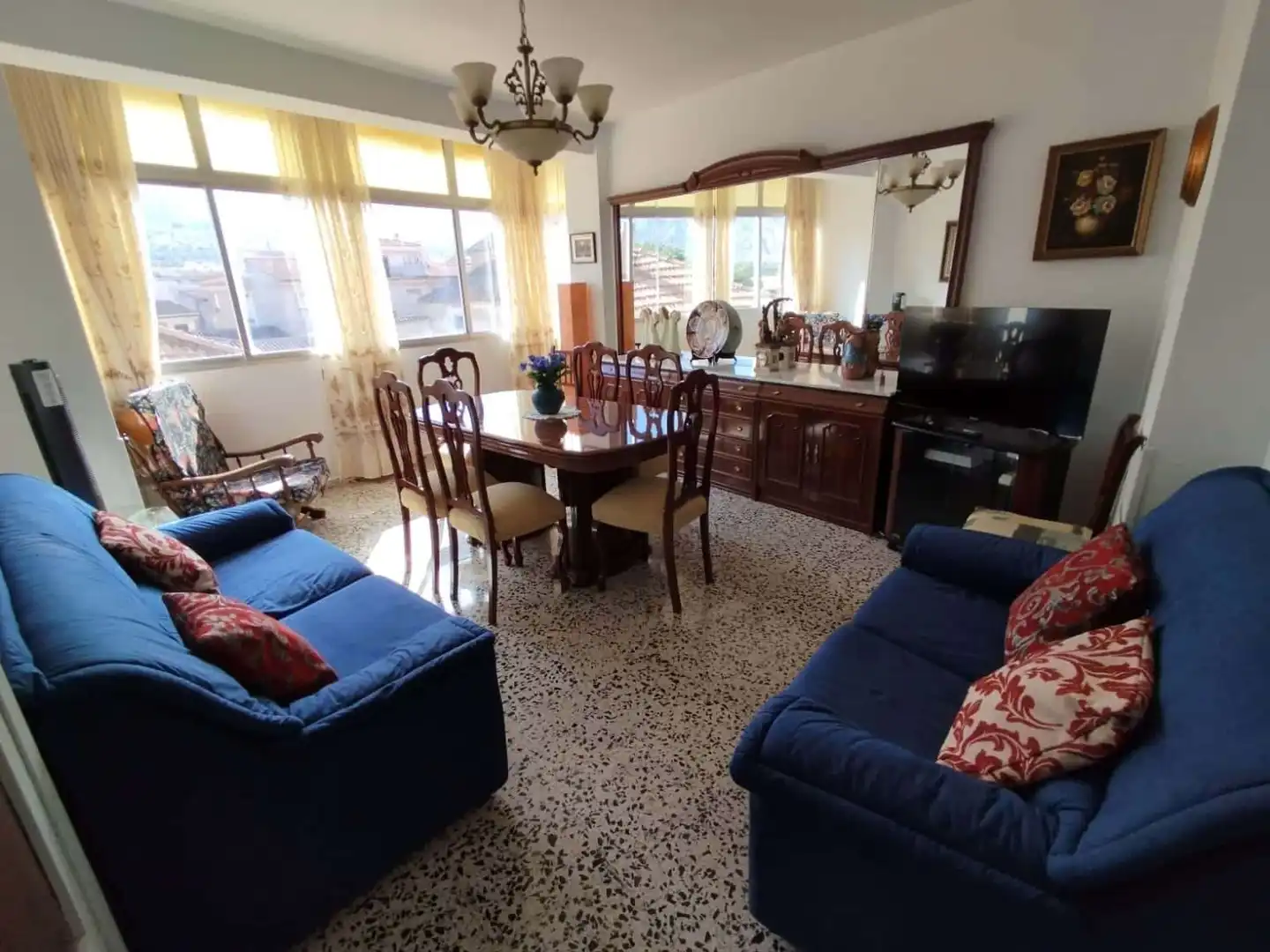 Sala de estar de Apartamento para compartir en Dúrcal con Aire acondicionado, Terraza y Amueblado
