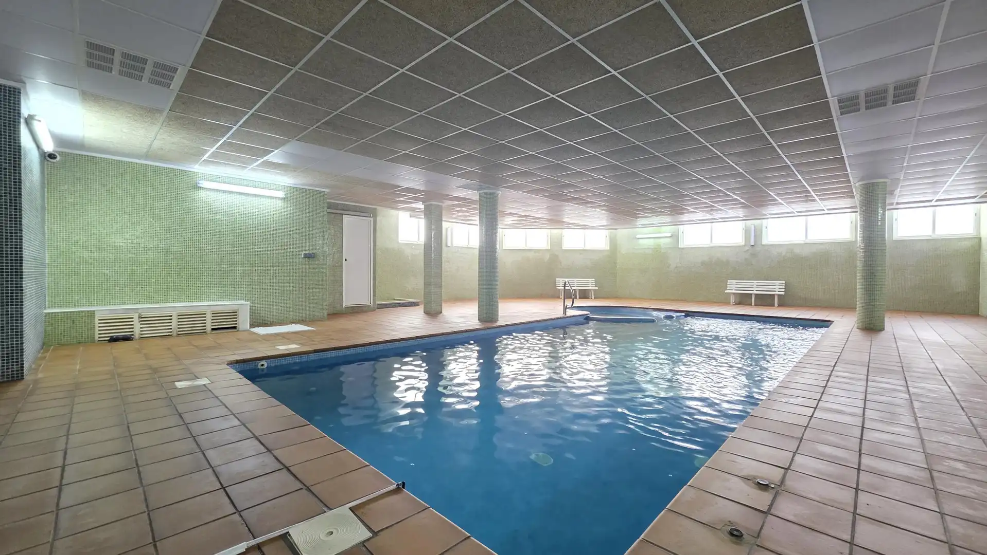 Piscina de Piso en venta en Gandia con Aire acondicionado, Calefacción y Terraza