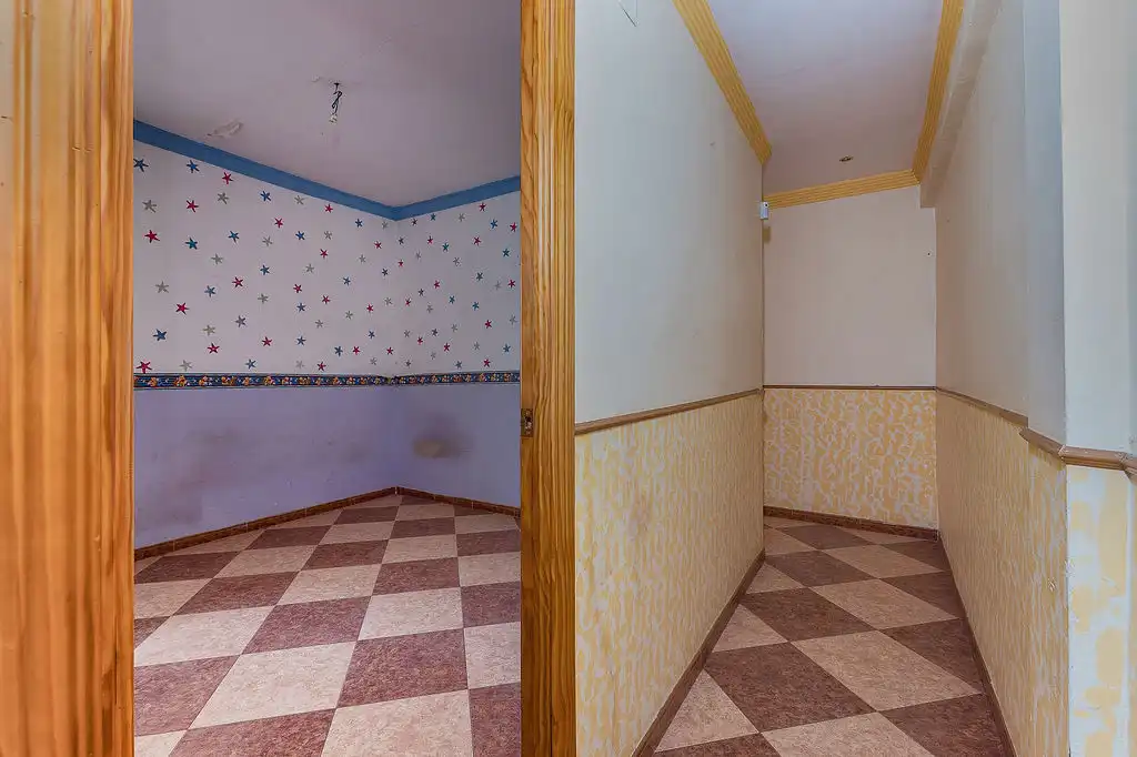 Piso en venta en Guadix, Granada