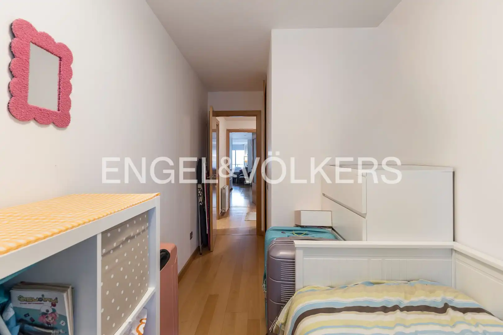 Flat for sale in Barcelona  with Air Conditioner, Heating and Parquet flooring