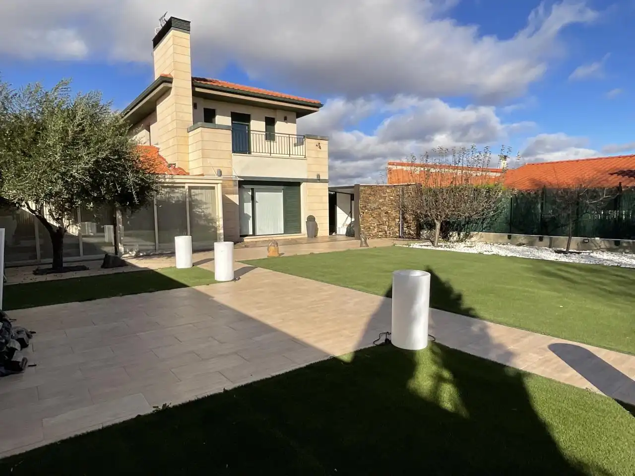 Terrassa de Casa adosada en venda en Cirueña amb Calefacció, Jardí privat i Parquet