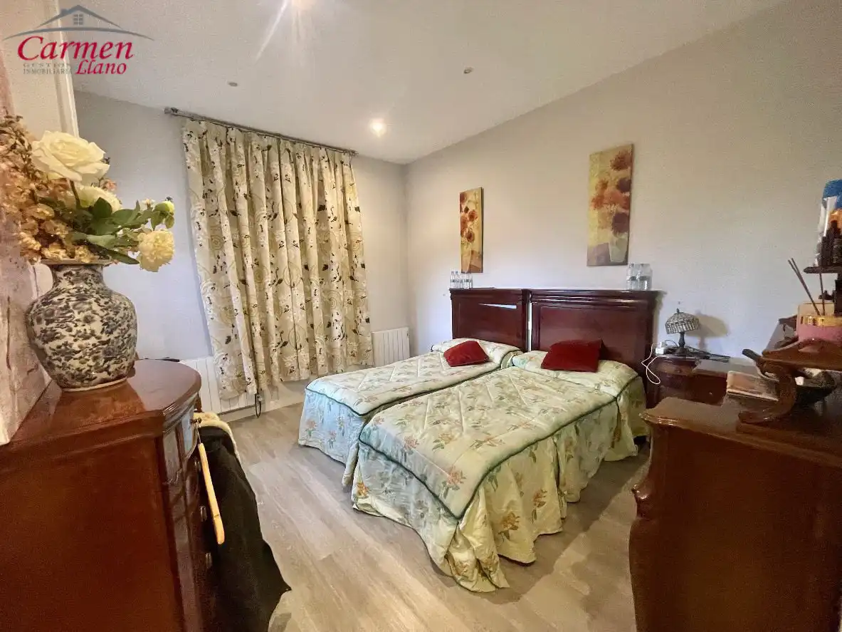 Dormitori de Casa o xalet en venda en Mungia amb Calefacció, Jardí privat i Terrassa