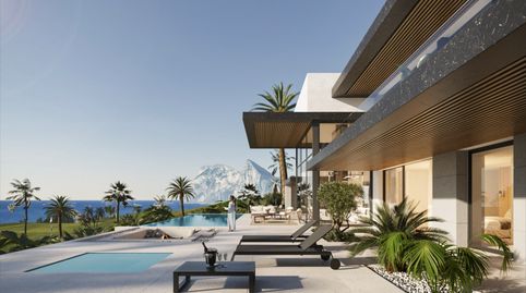 Exclusiva villa de lujo en 1ª línea de golf y con vistas panorámicas al Mediterráneo en La Alcaidesa, image 3