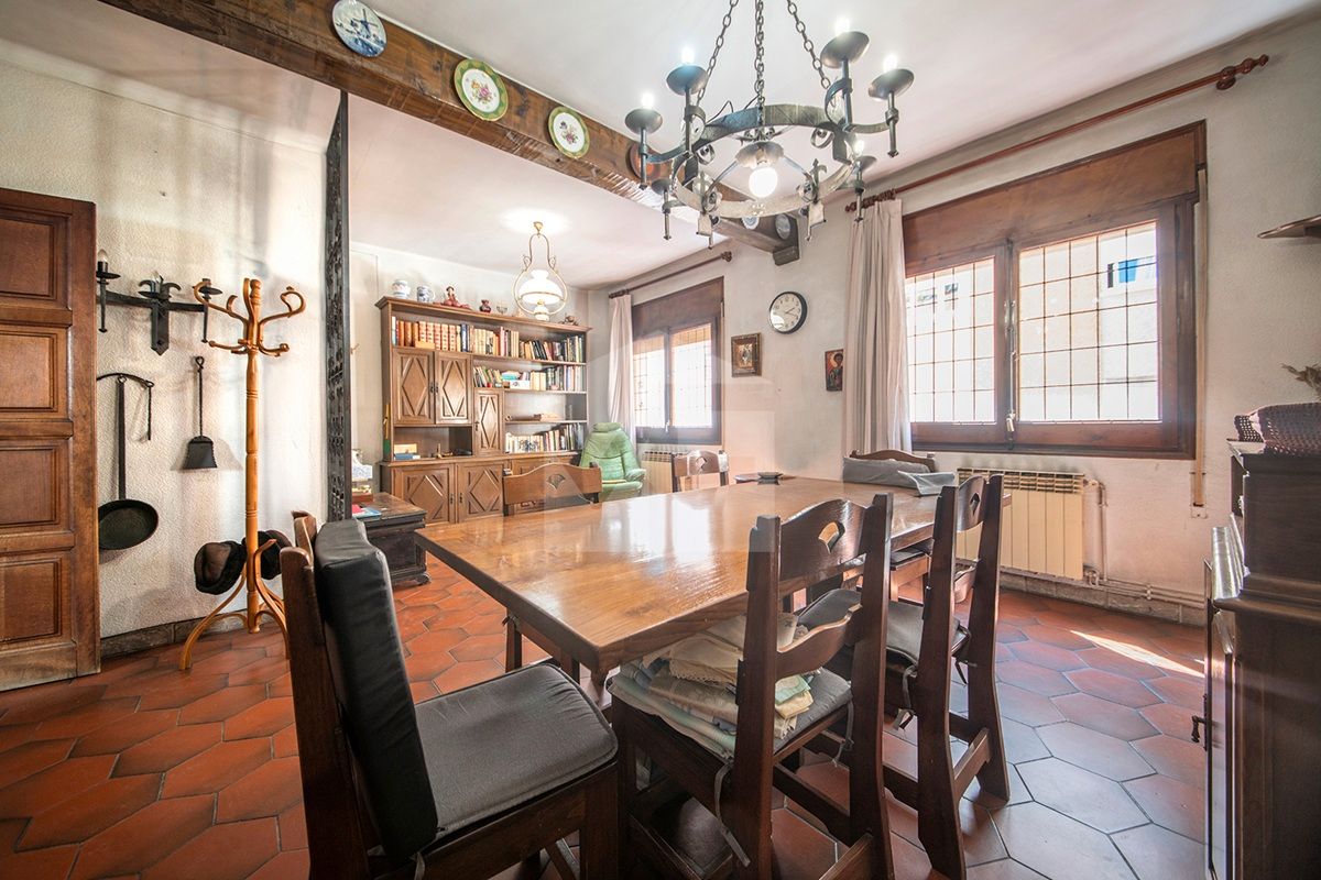 Dining room of House or chalet for sale in  Barcelona Capital  with Heating, Terrace and Balcony