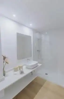 Bathroom of Apartments for rent in Benalmádena  with Air Conditioner, Oven and Washing machine