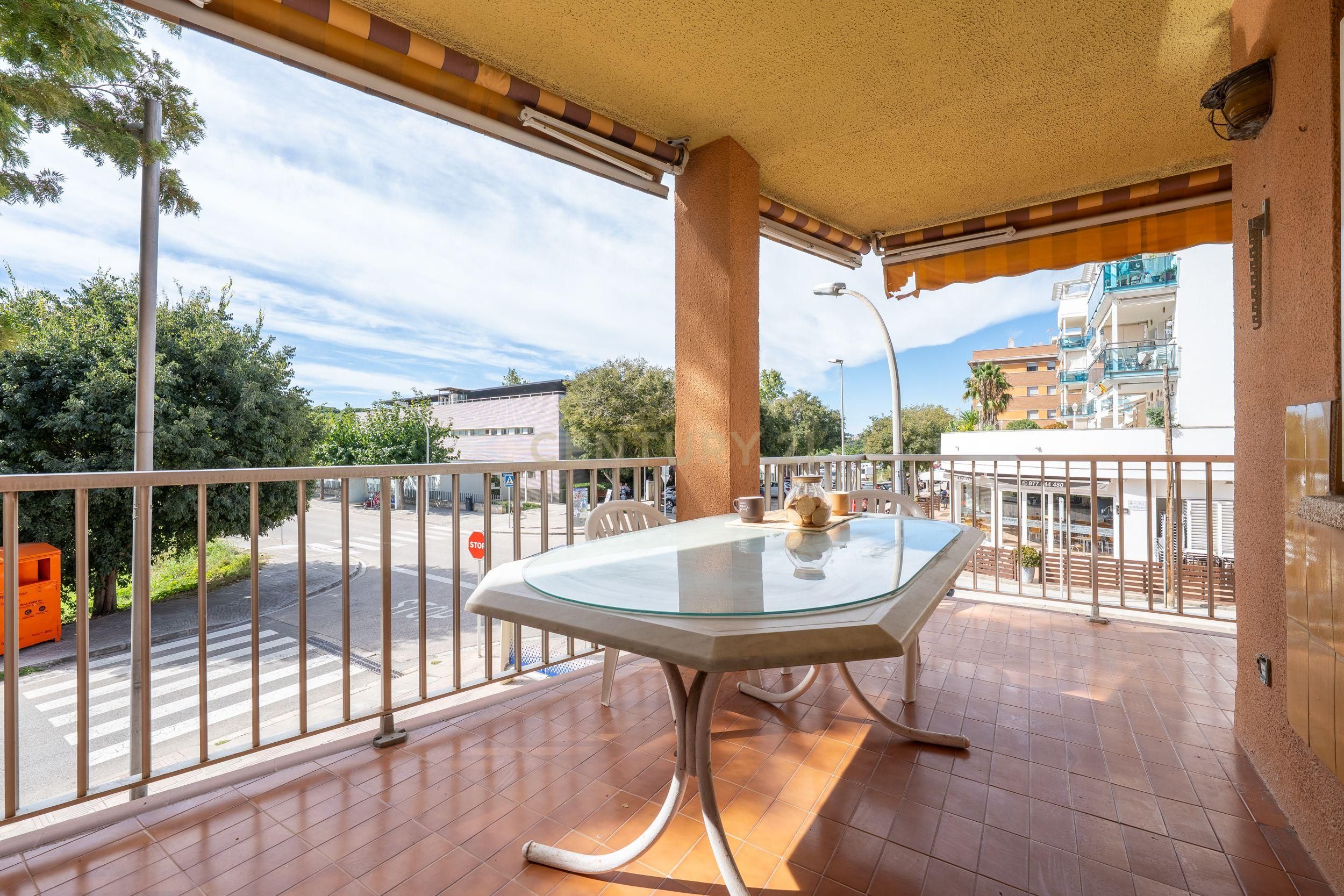 Exterior view of Apartment for sale in Torredembarra