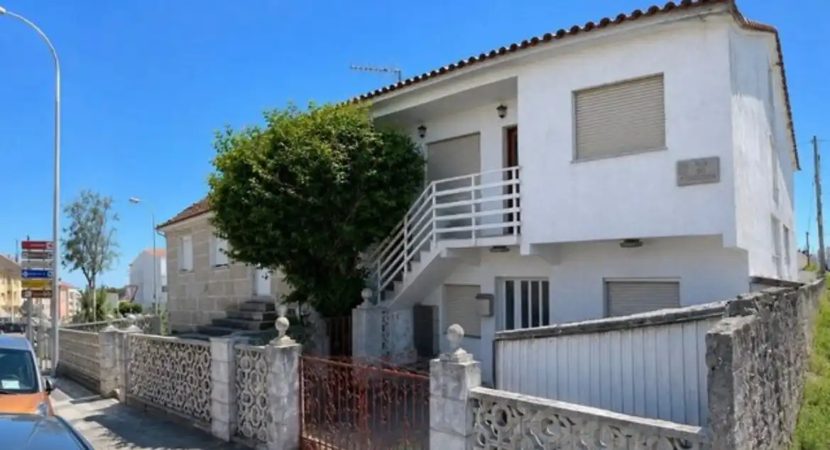House with garden for sale in Lugar Xesteiriña