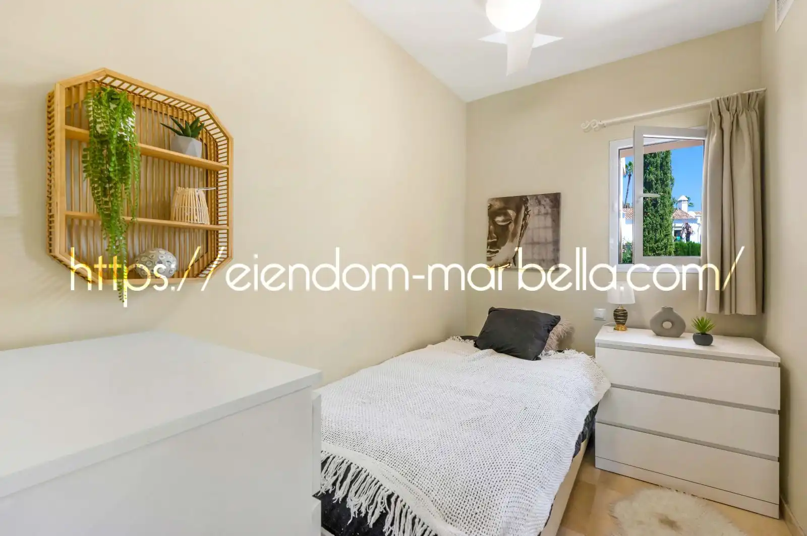 Schlafzimmer von Wohnungen zum Verkauf in Marbella mit Klimaanlage, Terrasse und Möbliert
