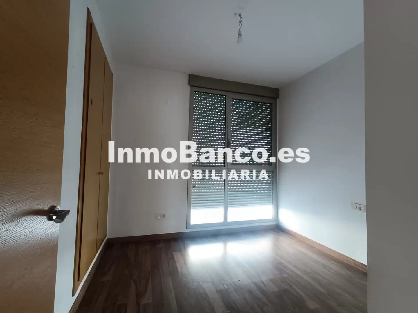 Habitación de Casa adosada de alquiler en La Pobla de Vallbona con Terraza