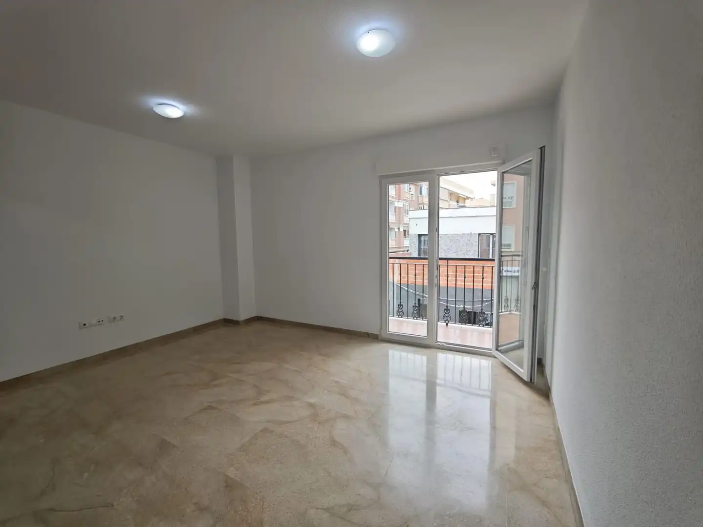 Appartement avec terrasse à louer à Calle Calle Condestable Zaragoza