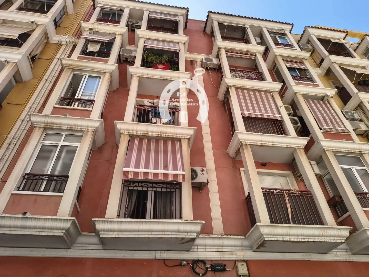 Vista exterior de Piso en venta en Elche / Elx con Aire acondicionado