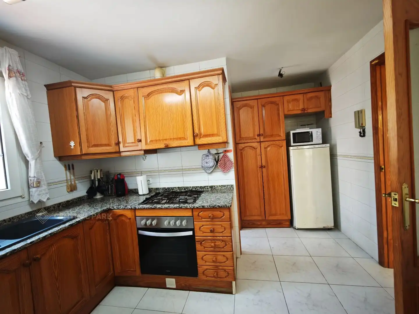 Cuina de Casa o xalet en venda en Tarragona amb Calefacció, Jardí privat i Terrassa