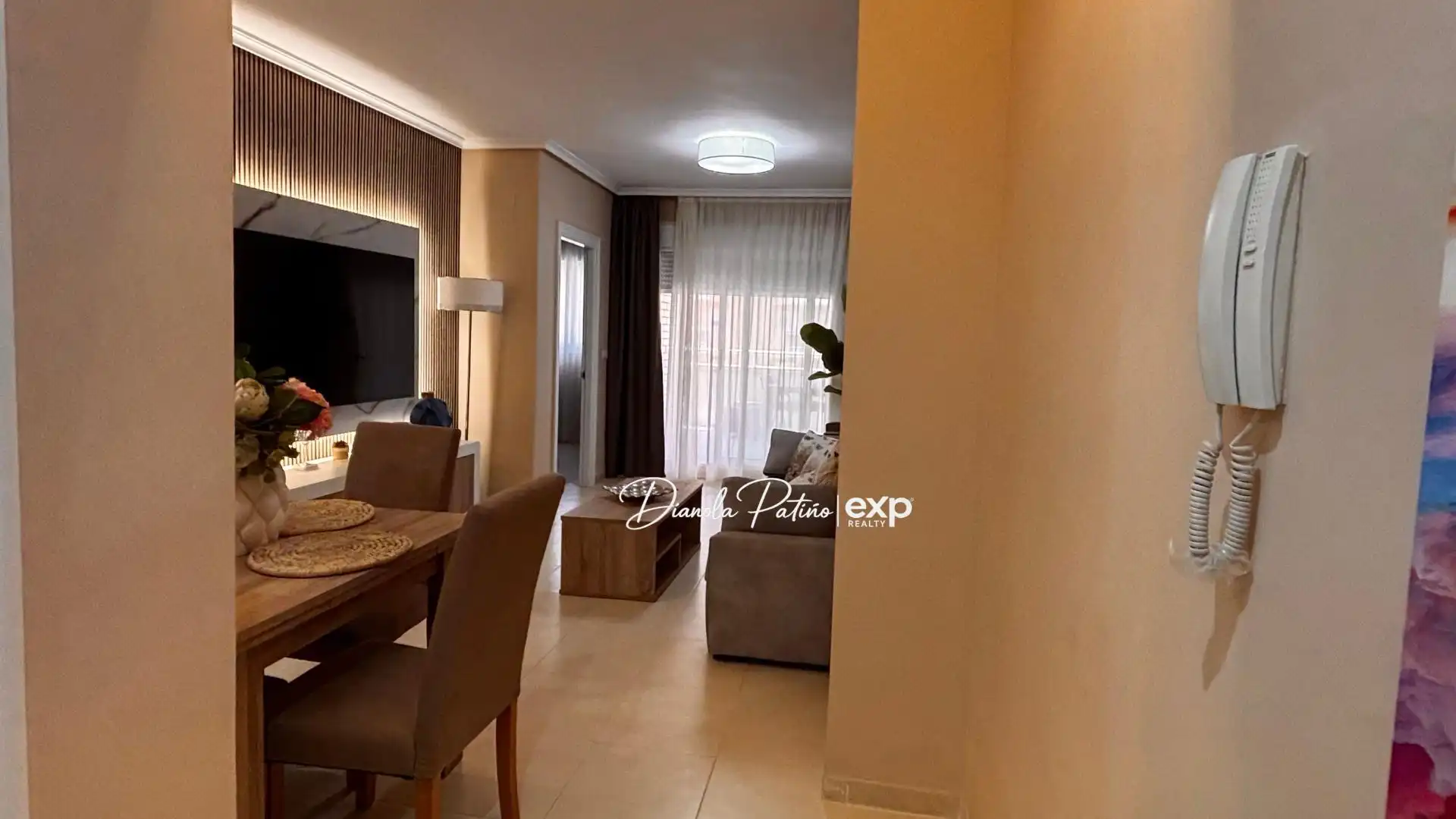 Sala d'estar de Apartament en venda en Oropesa del Mar / Orpesa amb Aire condicionat, Jardí privat i Terrassa