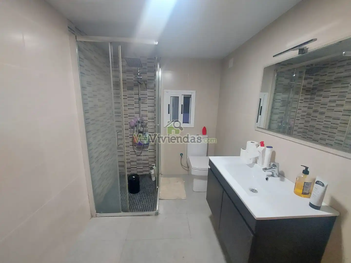 Casa con terraza en venta en Carrer dels Nards 43, imagen 9