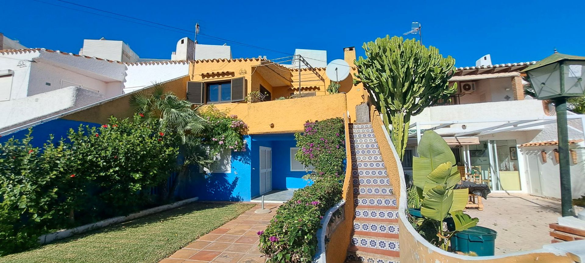 Exterior view of Apartment for sale in Dénia  with Heating, Terrace and Furnished