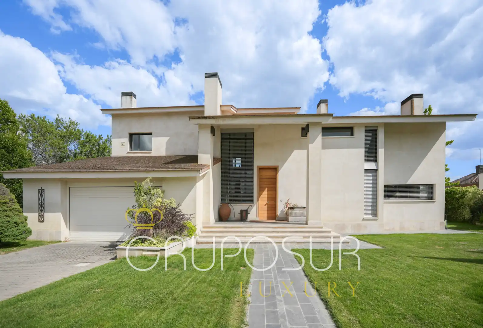Exterior view of Houses for sale in Simancas  with Air Conditioner, Heating and Private garden
