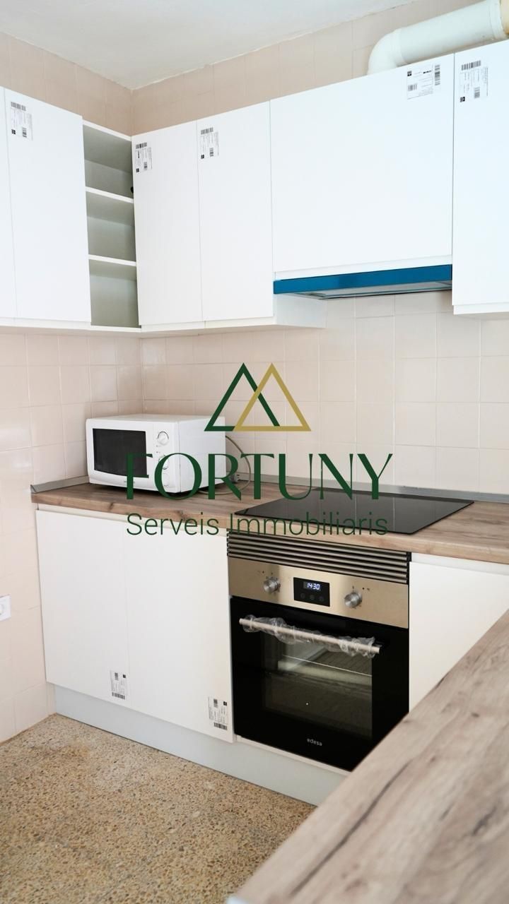 Flat to rent in Avenida MARIA FORTUNY, 4, Llevant