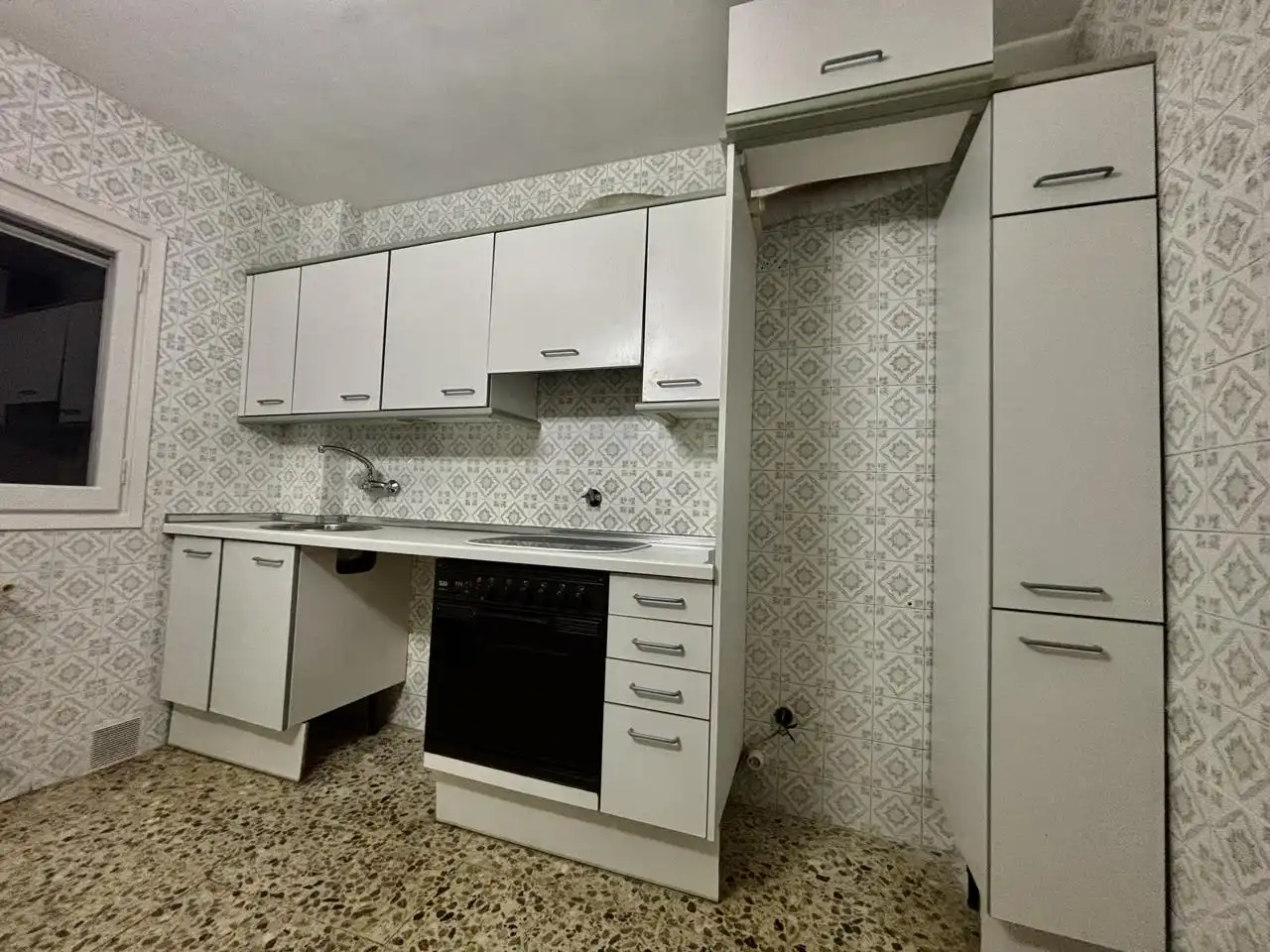 Kitchen of Flat for sale in Zaragoza  with Heating
