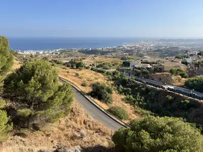 Vista exterior de Casa adosada en venda en Mijas amb Aire condicionat, Calefacció i Terrassa
