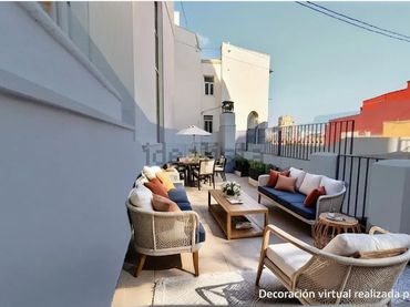 Penthouse with balcony for sale in Passeig de Russafa 26