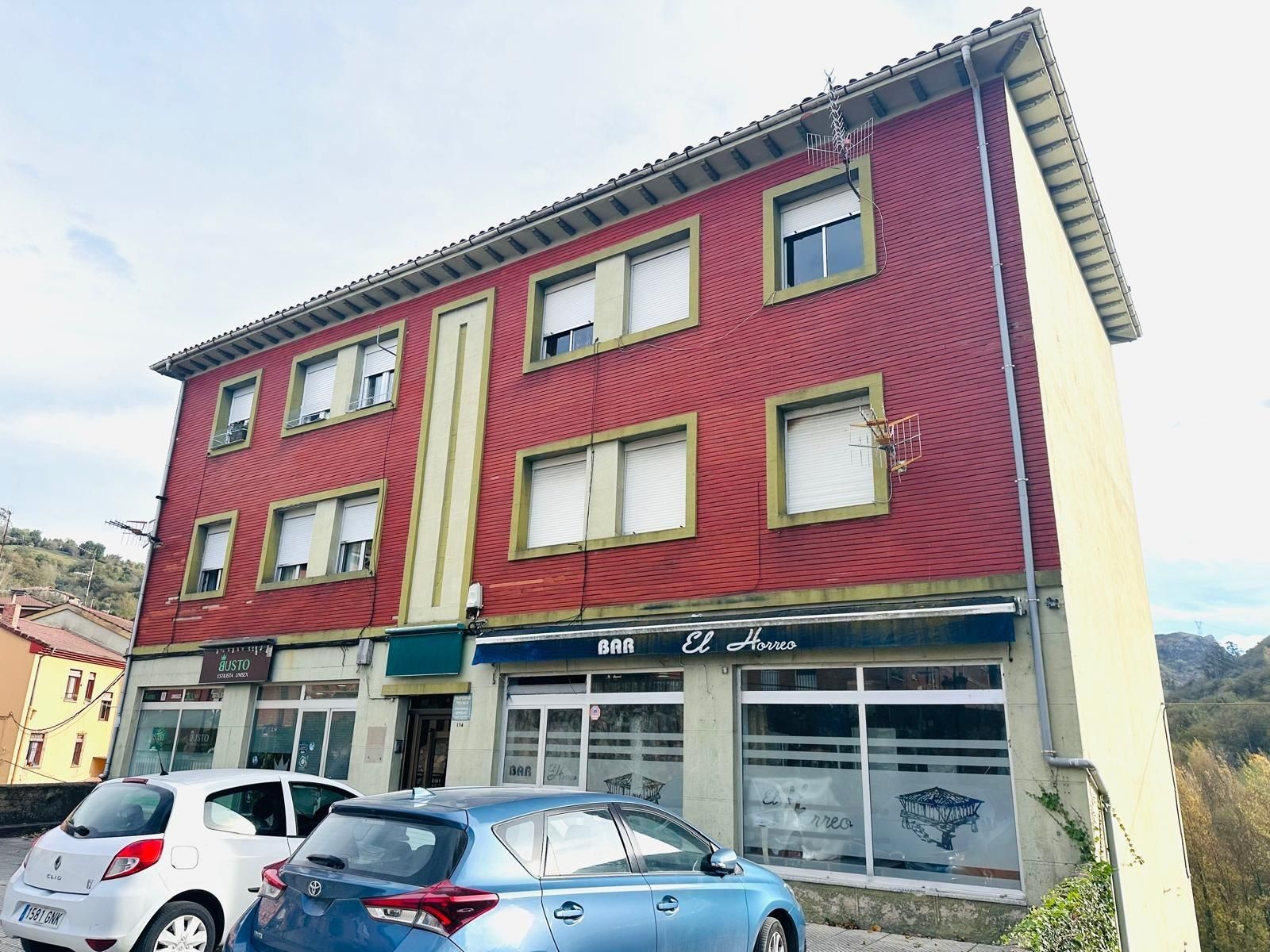 Exterior view of Flat for sale in Oviedo   with Heating and Private garden