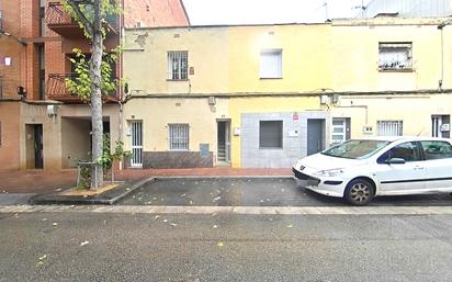 Exterior view of Flat for sale in Barberà del Vallès